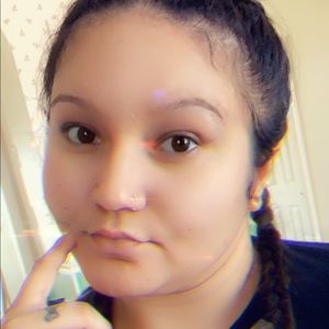 Meet your Posher, Aileen